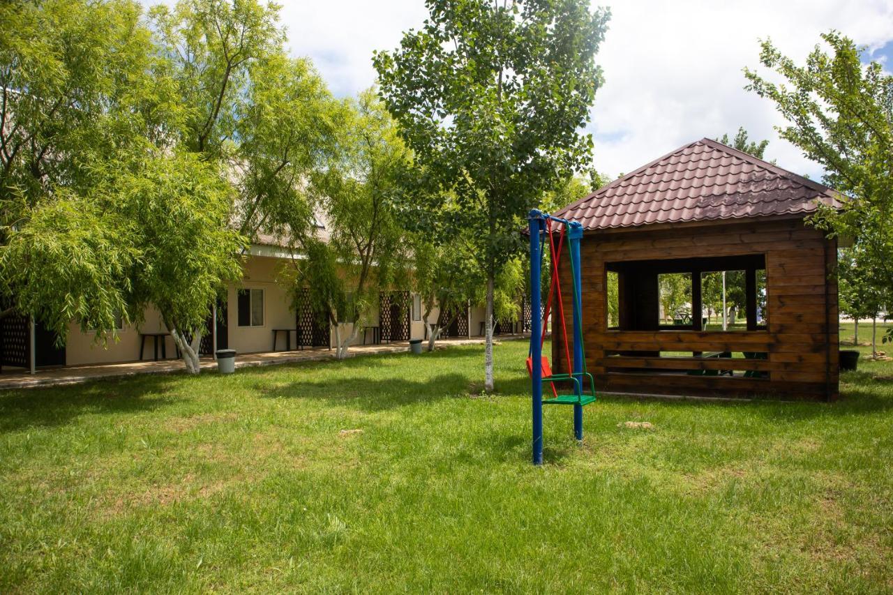 База Відпочинку "Сонячна" Приморское Экстерьер фото